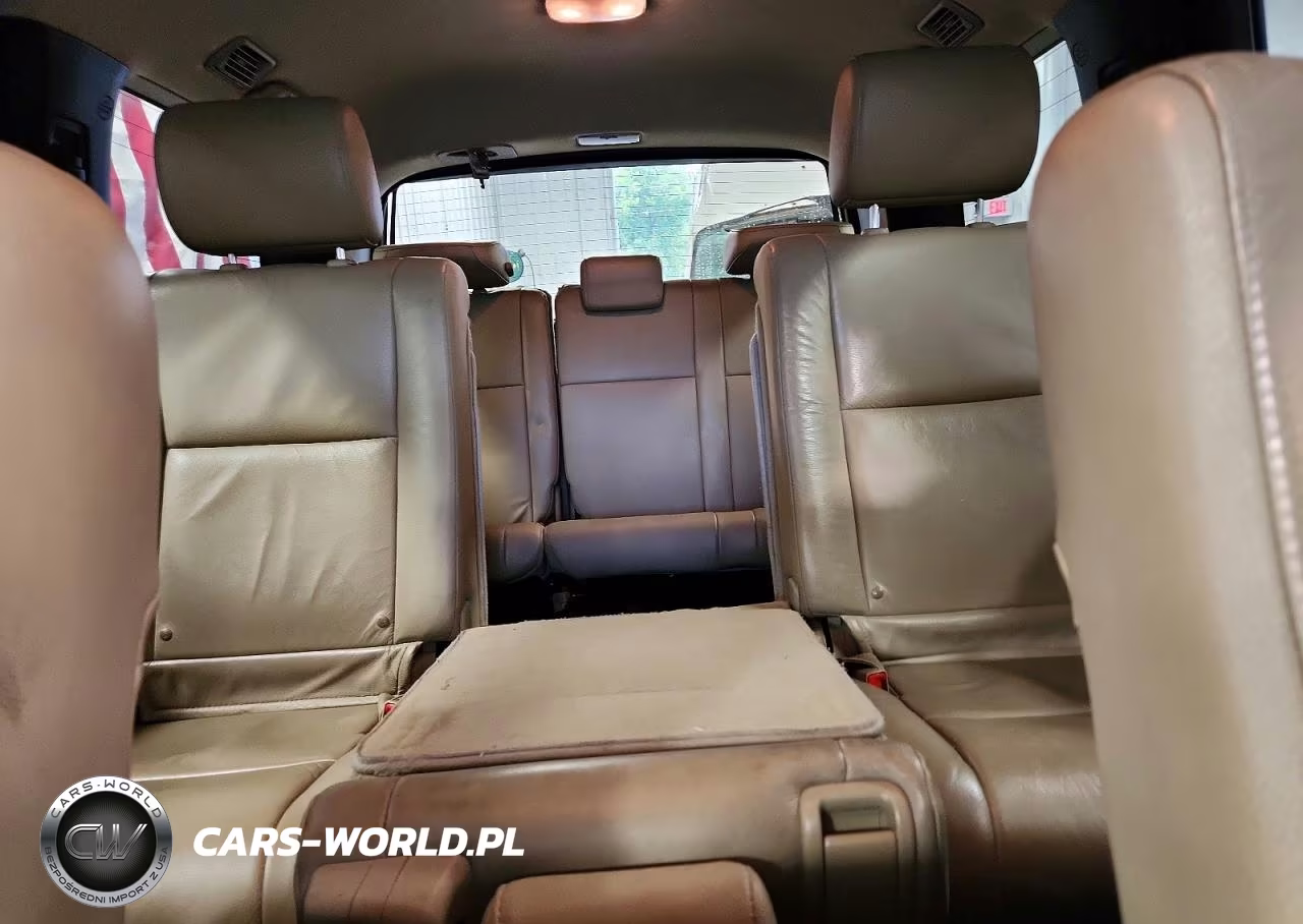 2016 Toyota Sequoia Sr5 VIN:5TDBW5G1XGS137067 - 10