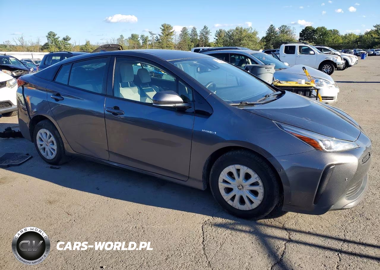 2019 Toyota Prius Le VIN:JTDKARFUXK3091221 - 4