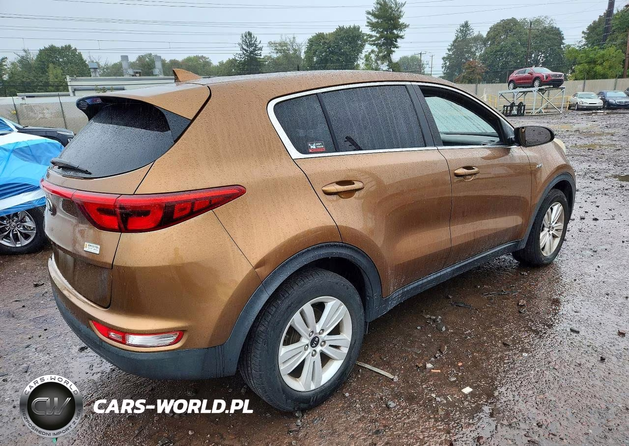 2018 Kia Sportage Lx VIN:KNDPMCAC2J7385986 - 3