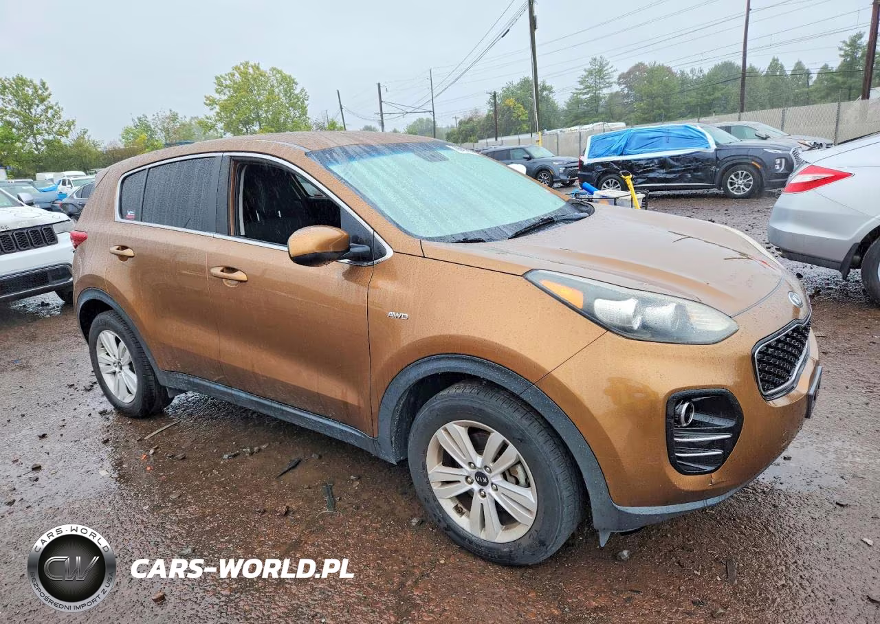 2018 Kia Sportage Lx VIN:KNDPMCAC2J7385986 - 4