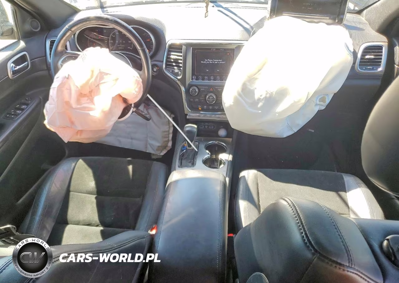 2018 Jeep Grand Cherokee Laredo VIN:1C4RJFAGXJC137949 - 8