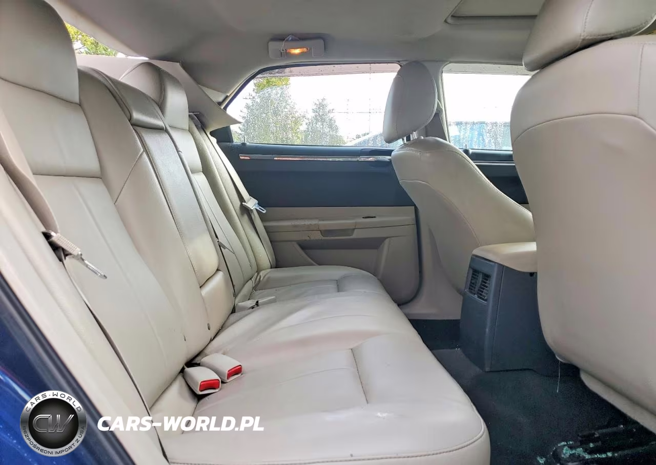 2006 Chrysler 300 Touring VIN:2C3KA53G76H104988 - 10
