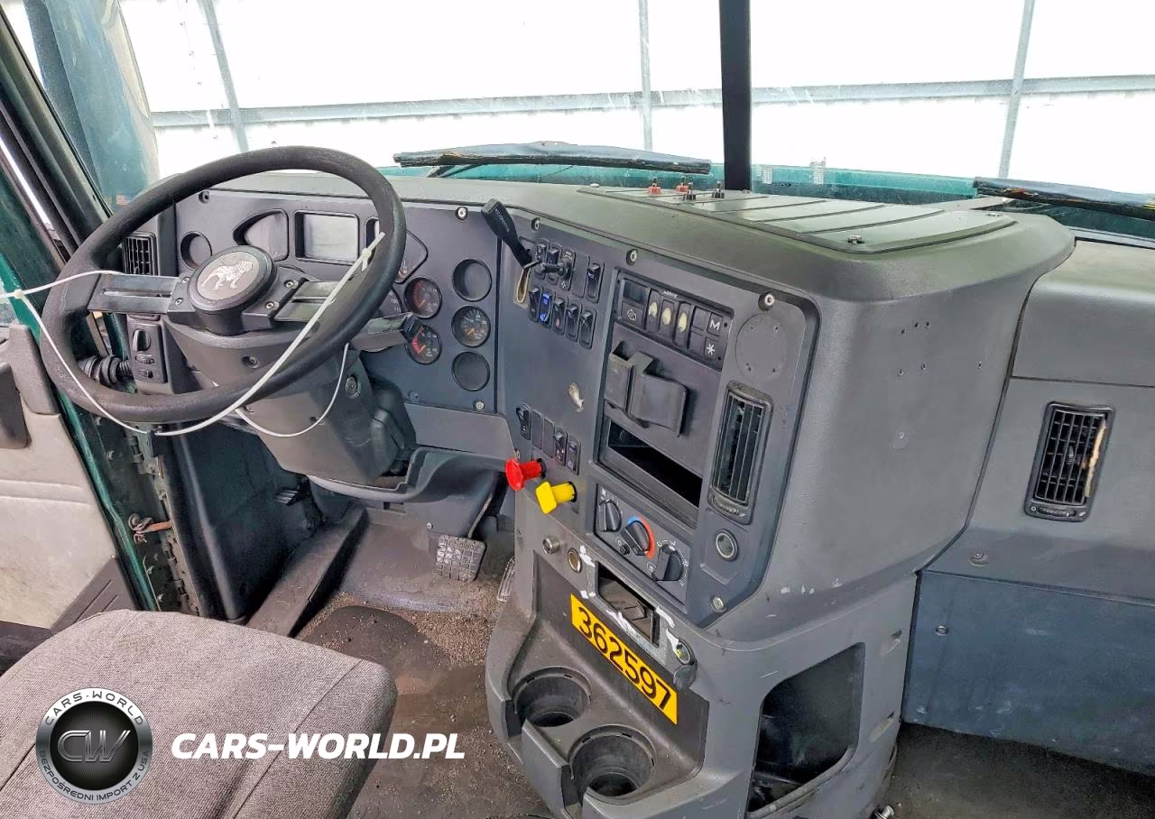 2017 Mack 600 Cxu600 VIN:1M1AW01X8HM009905 - 8