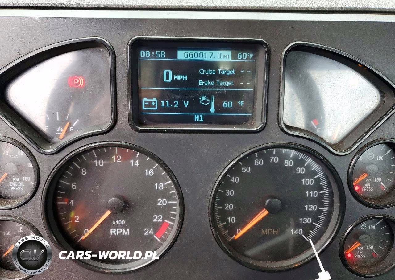 2017 Mack 600 Cxu600 VIN:1M1AW01X8HM009905 - 9