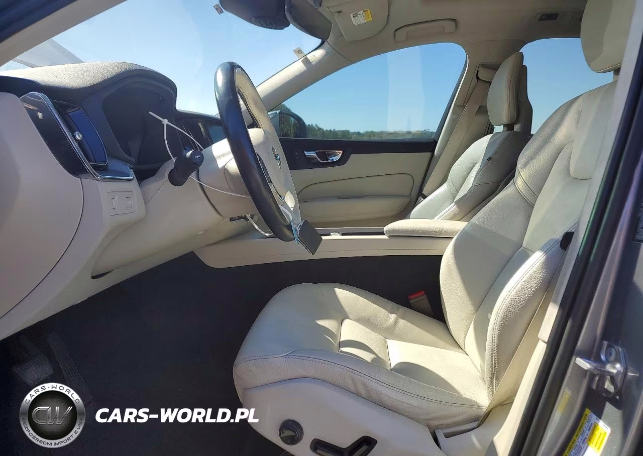 2018 Volvo Xc60 T5 VIN:LYV102RKXJB086636 - 7