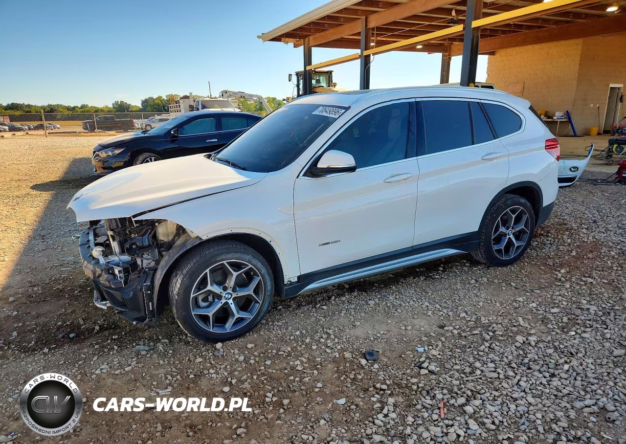 2017 BMW X1 xDrive28I VIN:WBXHT3Z35H4A65302 - 1