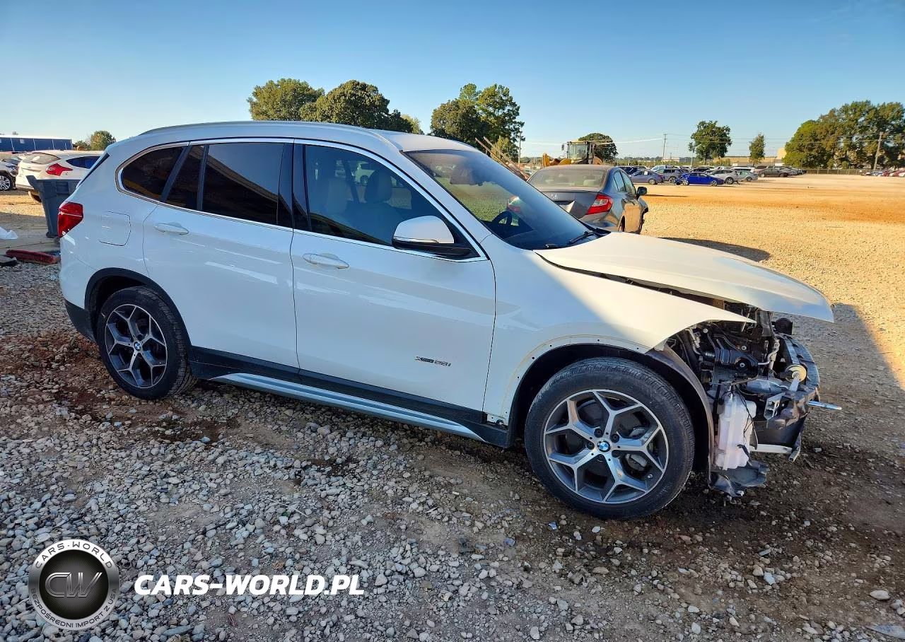 2017 BMW X1 xDrive28I VIN:WBXHT3Z35H4A65302 - 4