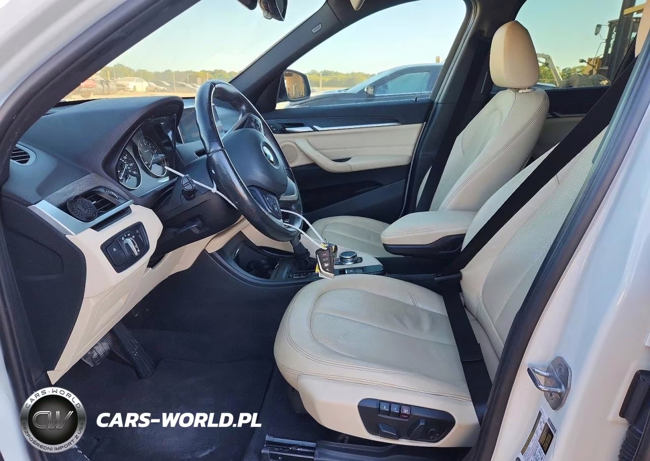2017 BMW X1 xDrive28I VIN:WBXHT3Z35H4A65302 - 7