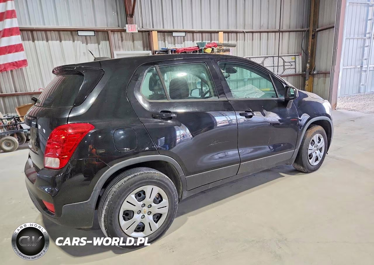 2018 Chevrolet Trax Ls VIN:3GNCJKSB9JL320627 - 3