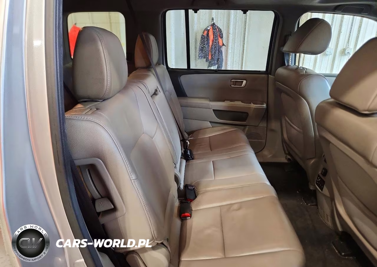 2012 Honda Pilot Touring VIN:5FNYF4H9XCB079839 - 11