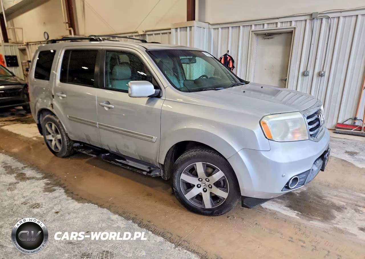 2012 Honda Pilot Touring VIN:5FNYF4H9XCB079839 - 4