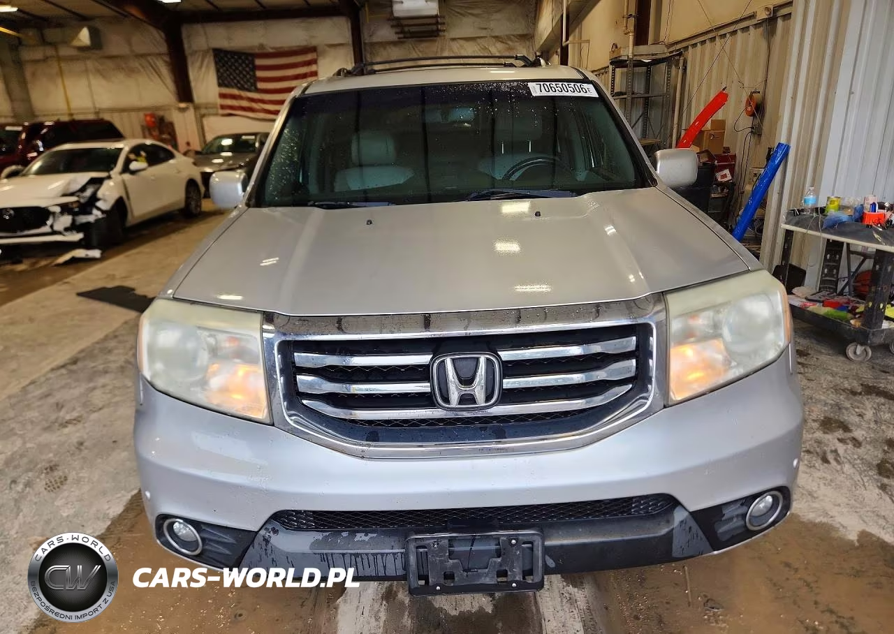 2012 Honda Pilot Touring VIN:5FNYF4H9XCB079839 - 5