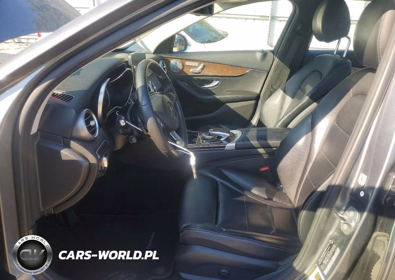 2017 Mercedes-Benz C 300 VIN:55SWF4JB1HU201871 - 7