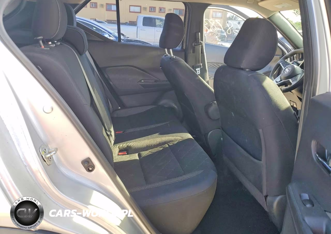 2018 Nissan Kicks Sv VIN:3N1CP5CU7JL536648 - 10