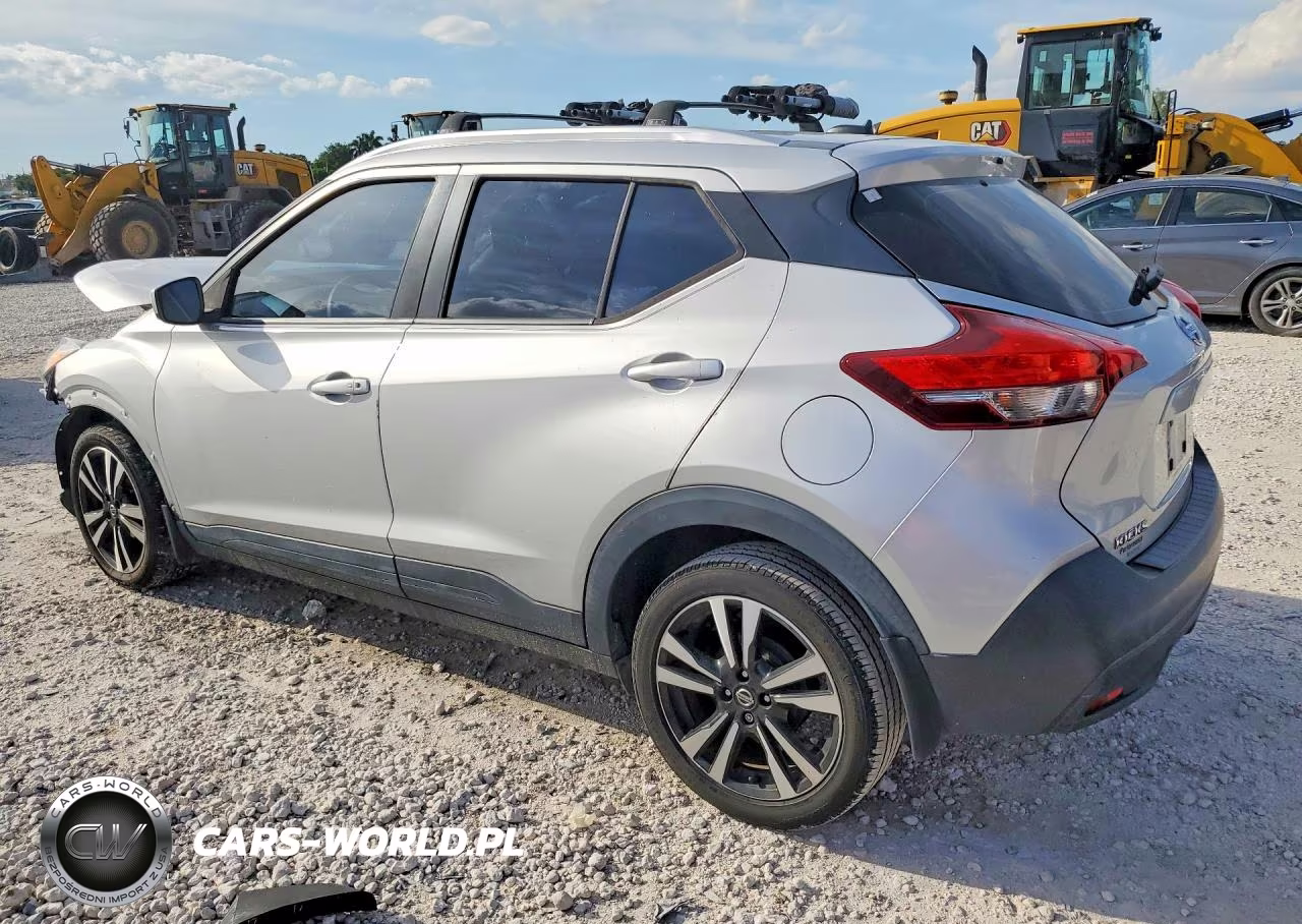 2018 Nissan Kicks Sv VIN:3N1CP5CU7JL536648 - 2
