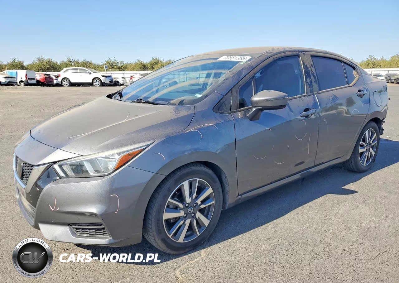 2020 Nissan Versa Sv