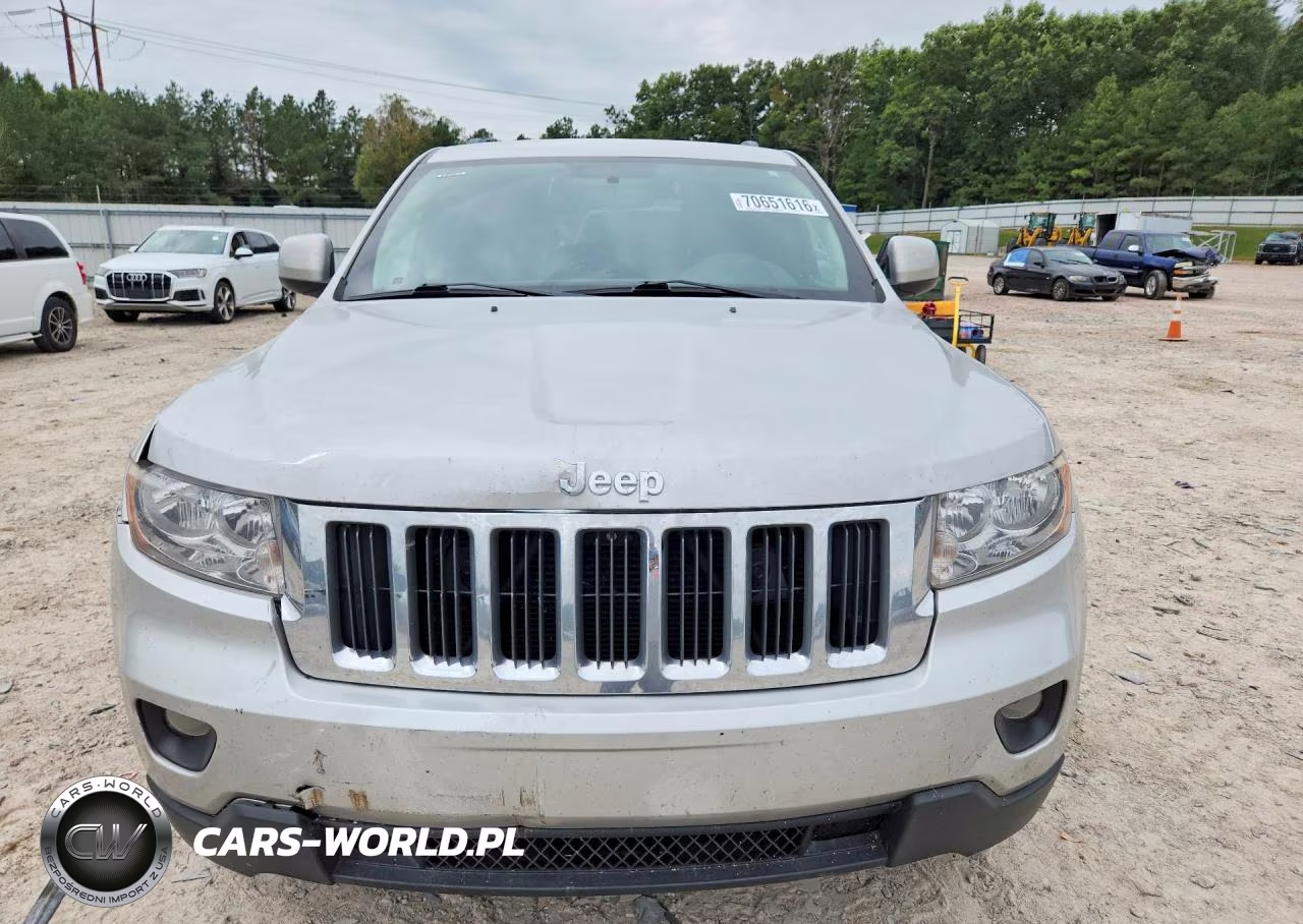 2012 Jeep Grand Cherokee Laredo VIN:1C4RJEAG0CC234977 - 5