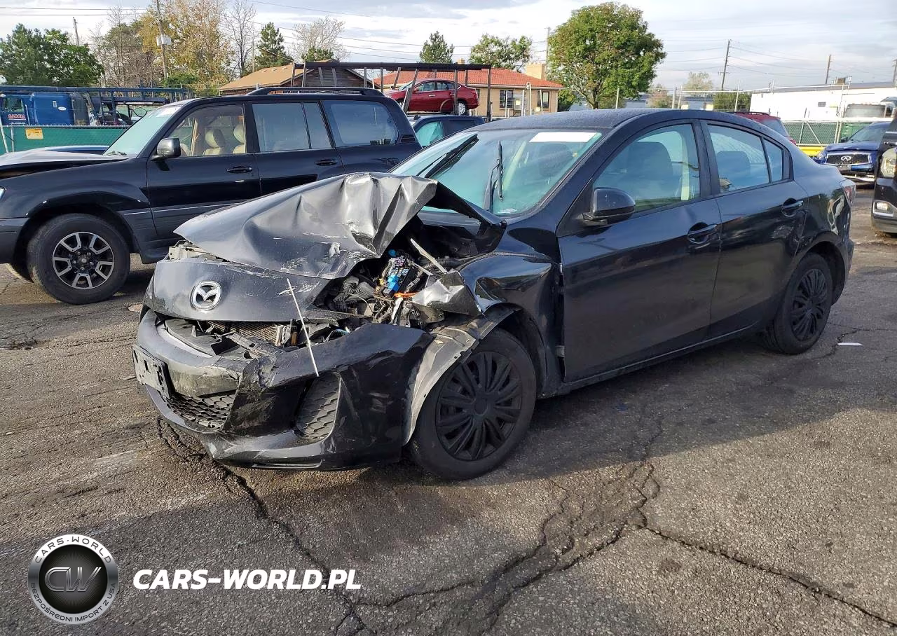 2013 Mazda 3 I
