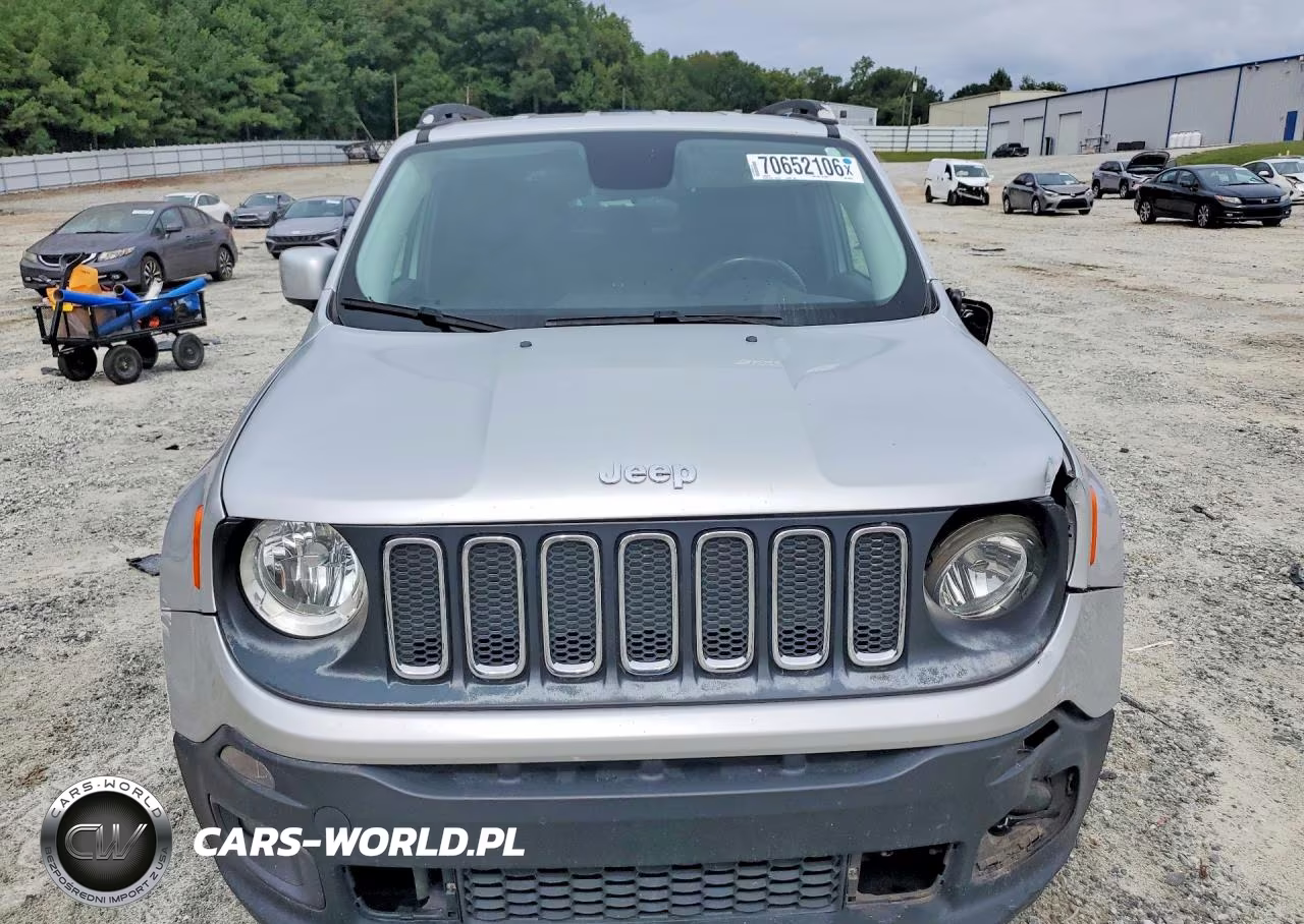 2015 Jeep Renegade Latitude VIN:ZACCJABT4FPB34178 - 5