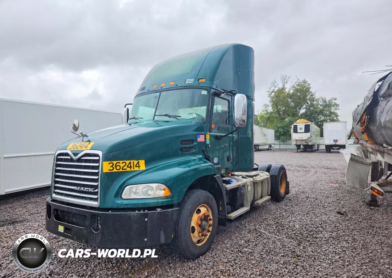 2017 Mack 600 Cxu600
