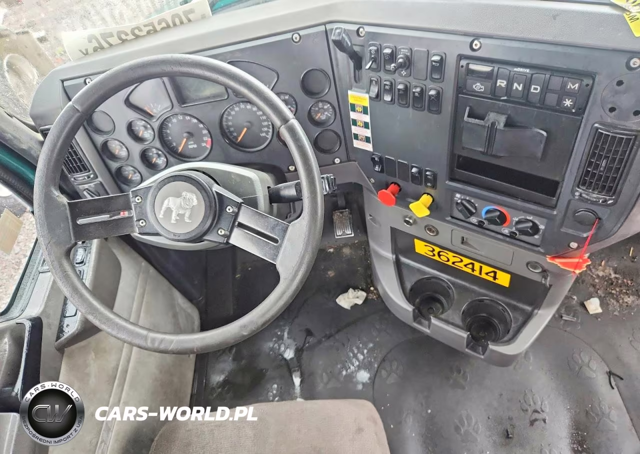 2017 Mack 600 Cxu600 VIN:1M1AW01X0HM009722 - 8