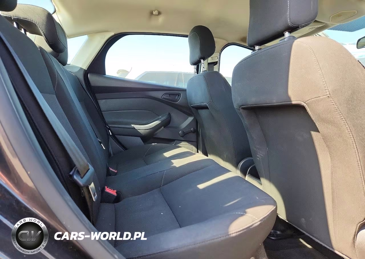 2016 Ford Focus S VIN:1FADP3E21GL282303 - 10