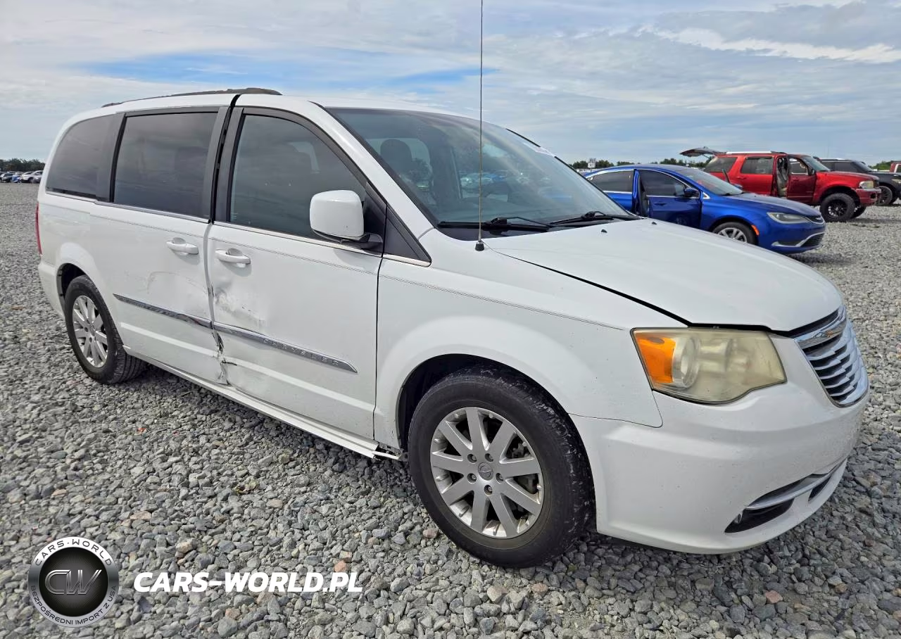 2013 Chrysler Town & Country Touring VIN:2C4RC1BG4DR815196 - 4