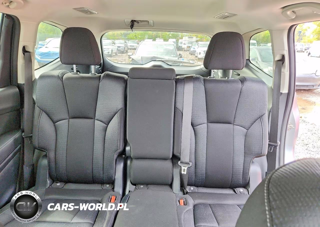 2019 Subaru Ascent Premium VIN:4S4WMACD2K3439524 - 10