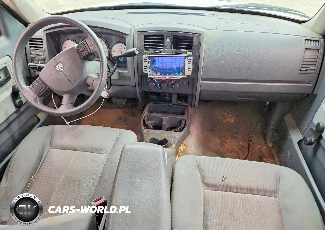 2005 Dodge Dakota Quad VIN:1D7HE28K75S363354 - 8