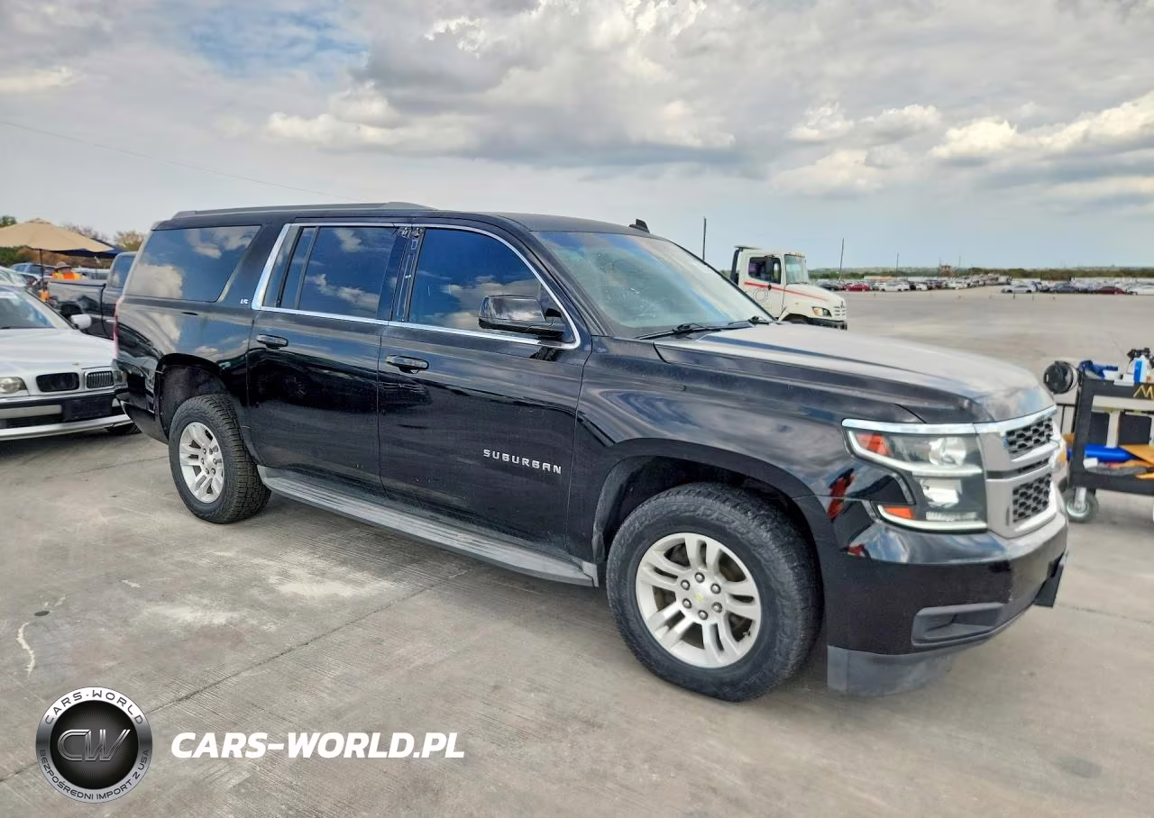 2015 Chevrolet Suburban C1500 Ls VIN:1GNSCHKC0FR307542 - 4
