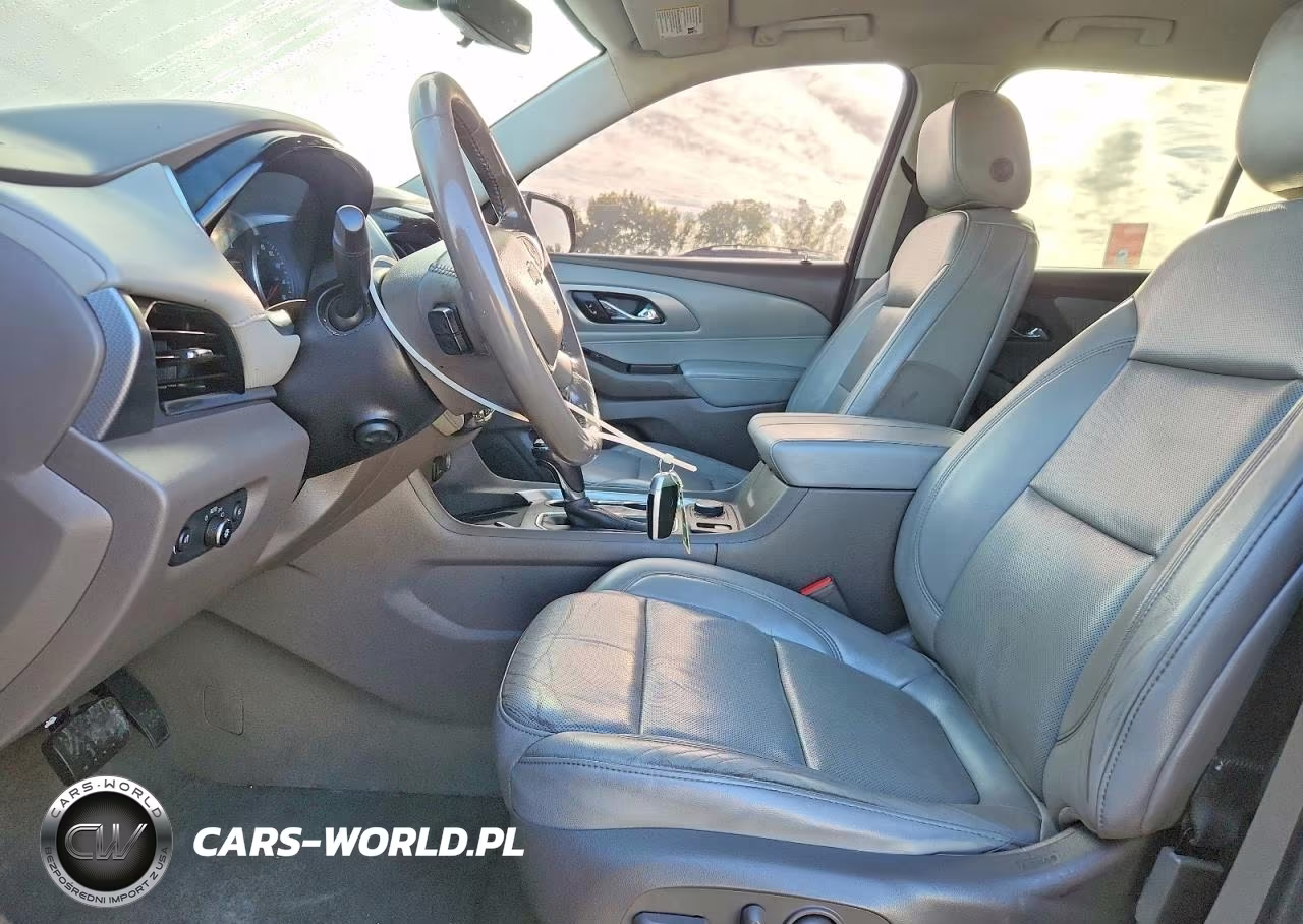 2018 Chevrolet Traverse Premier VIN:1GNERKKWXJJ270025 - 7