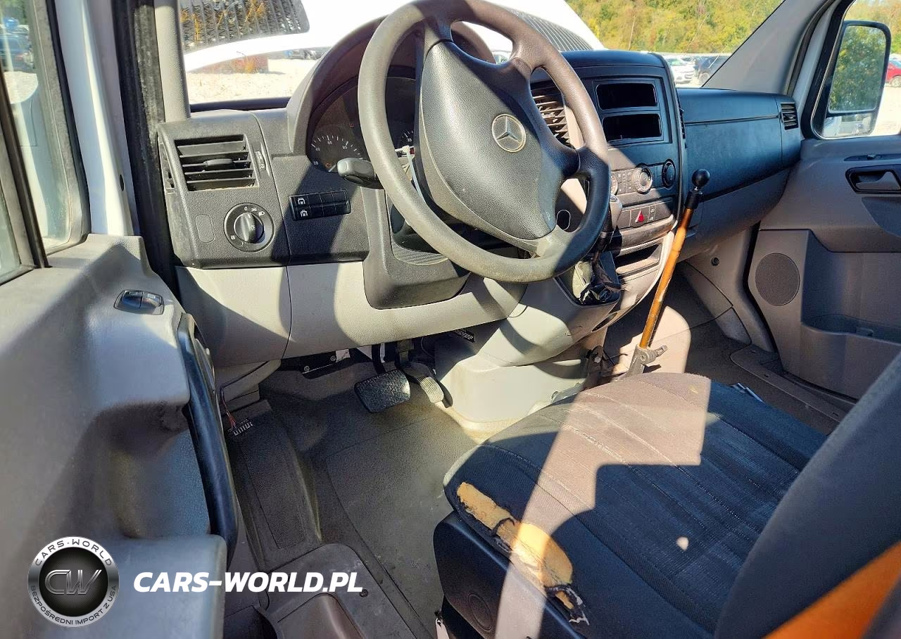 2015 Mercedes-Benz Sprinter 2500 VIN:WD3PE8DB0FP129960 - 8