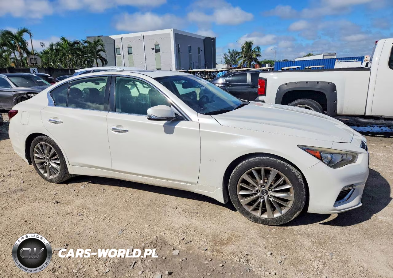 2018 Infiniti Q50 3.0T Luxe VIN:JN1EV7AP3JM365569 - 4