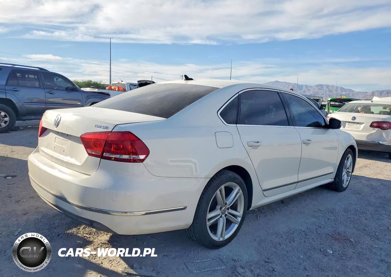 2014 Volkswagen Passat Se VIN:1VWBN7A33EC073345 - 3