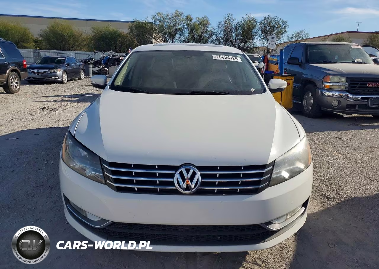 2014 Volkswagen Passat Se VIN:1VWBN7A33EC073345 - 5