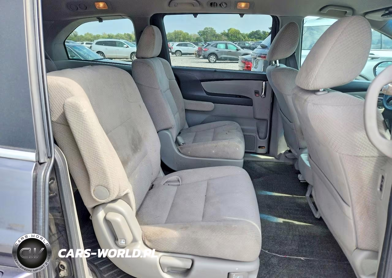 2016 Honda Odyssey Se VIN:5FNRL5H38GB167275 - 11