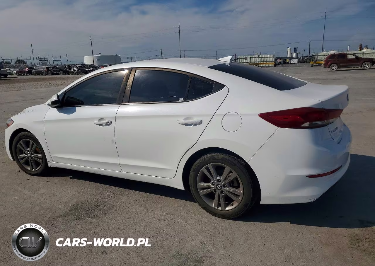2018 Hyundai Elantra Sel VIN:5NPD84LF4JH258642 - 2