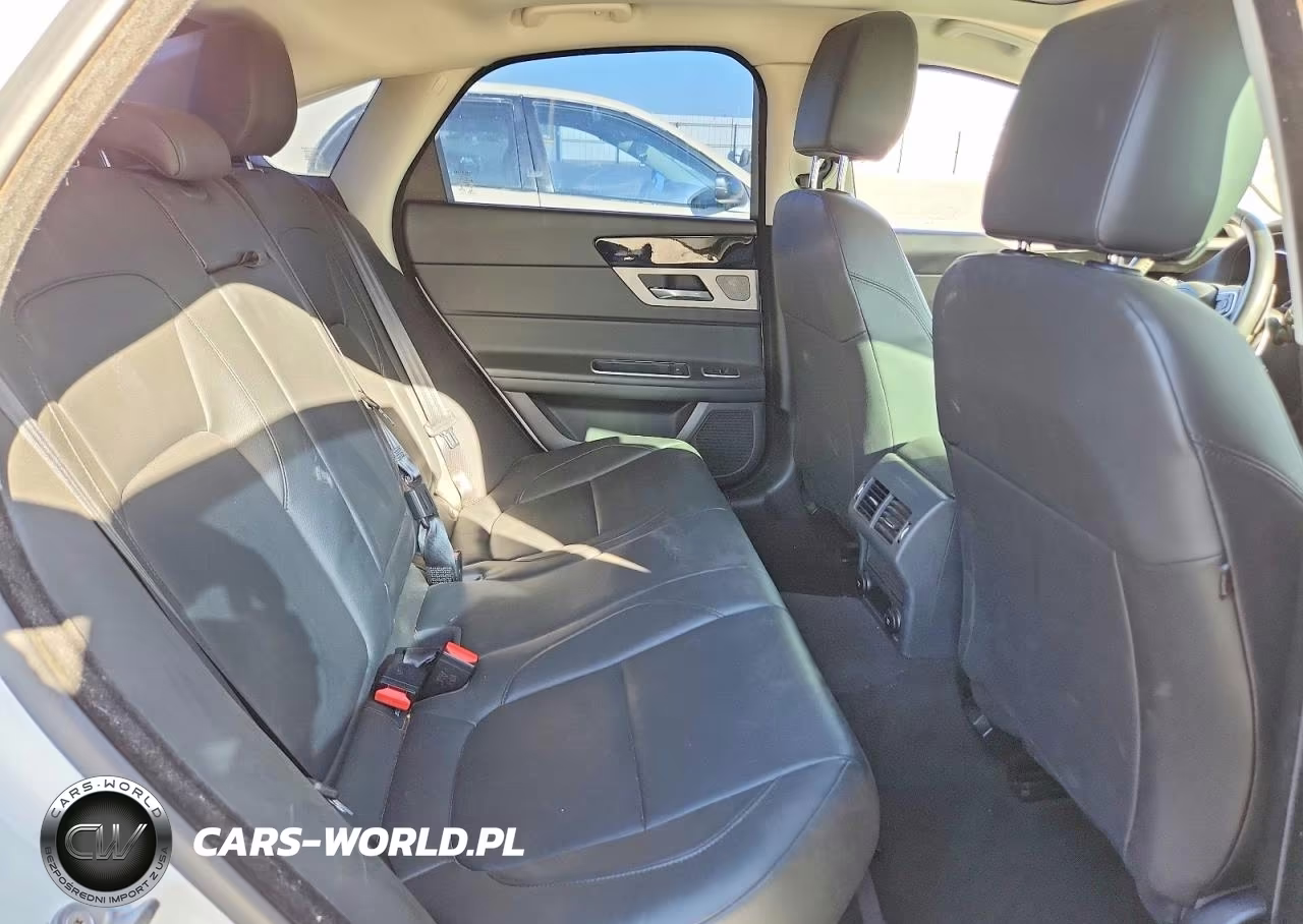 2018 Jaguar Xf Premium VIN:SAJBD4FX0JCY71393 - 10