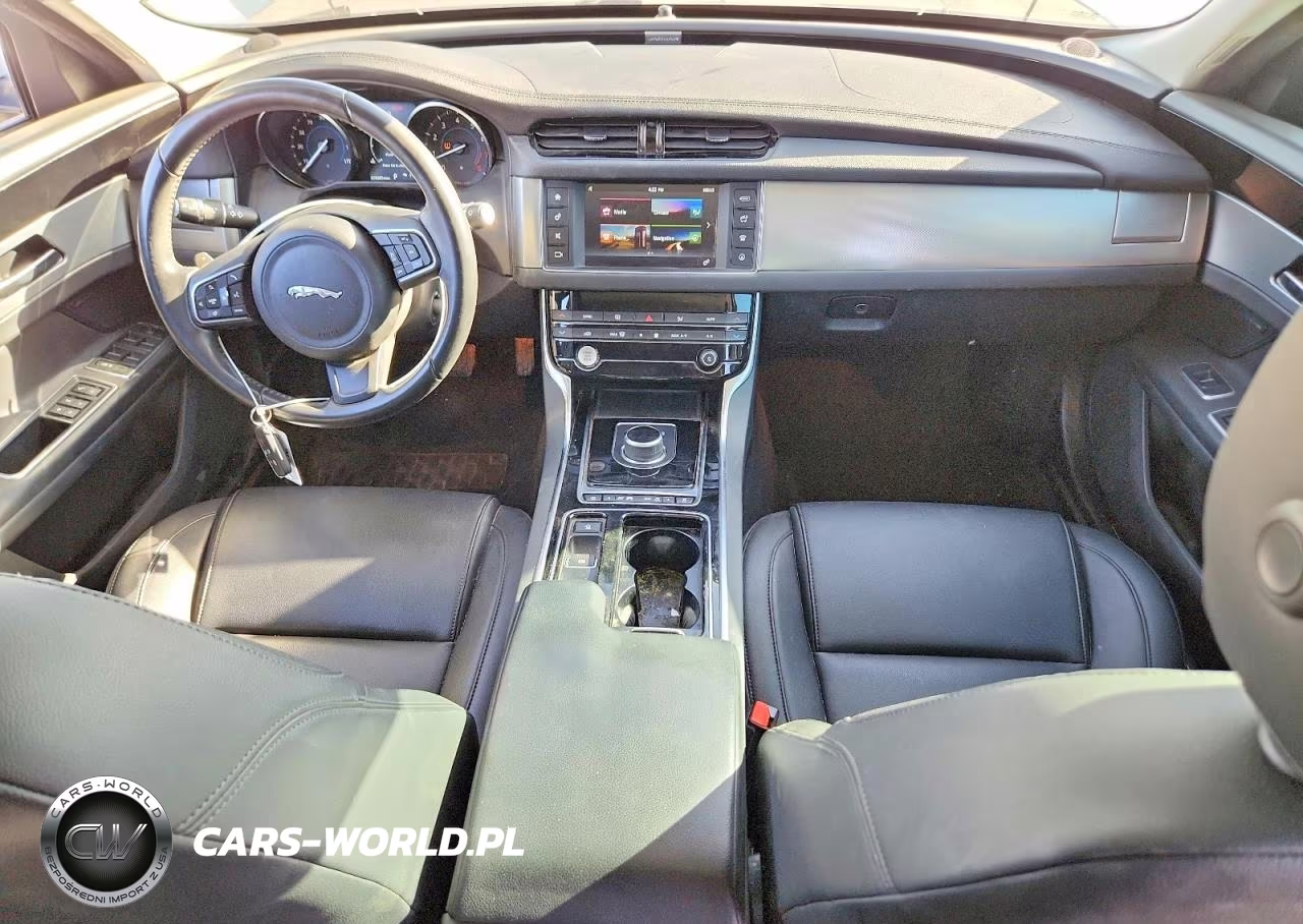 2018 Jaguar Xf Premium VIN:SAJBD4FX0JCY71393 - 8