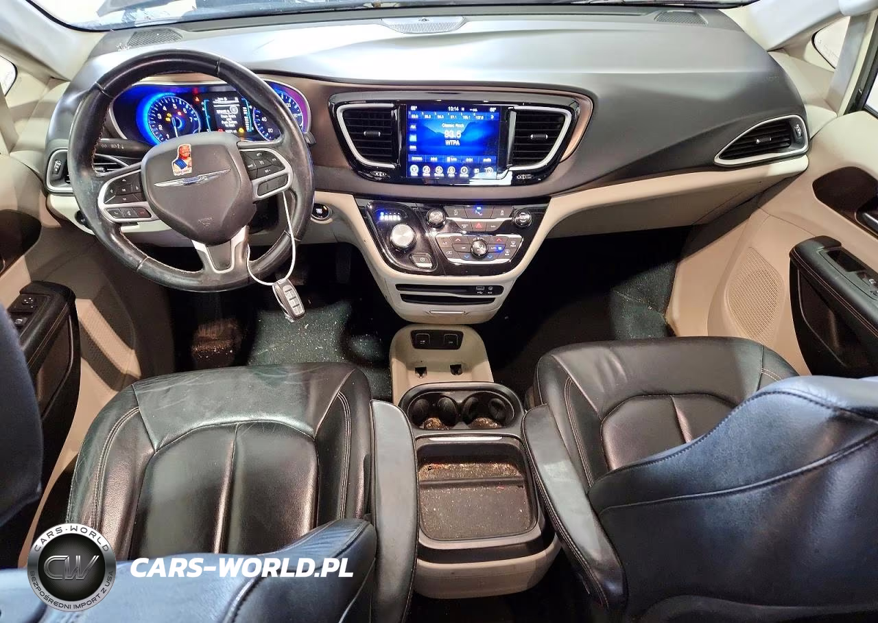 2017 Chrysler Pacifica Touring L VIN:2C4RC1BG0HR831854 - 8