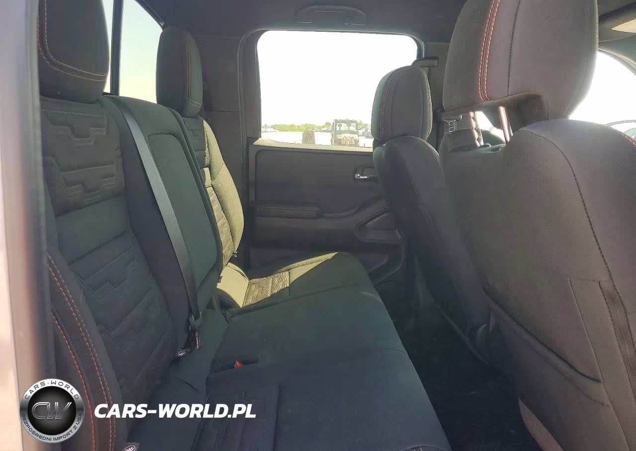 2025 Nissan Frontier Pro-4X VIN:1N6ED1EK5SN658233 - 10
