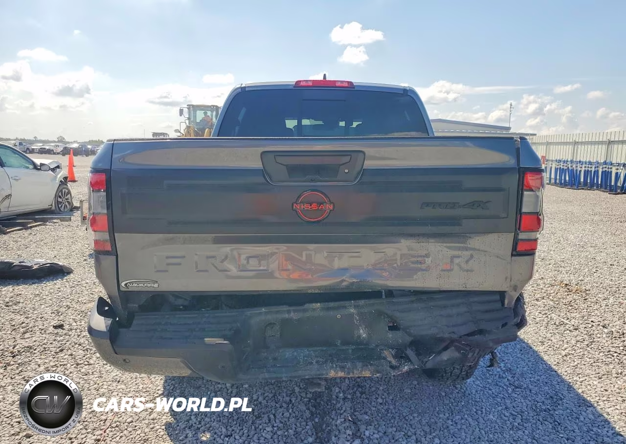 2025 Nissan Frontier Pro-4X VIN:1N6ED1EK5SN658233 - 6