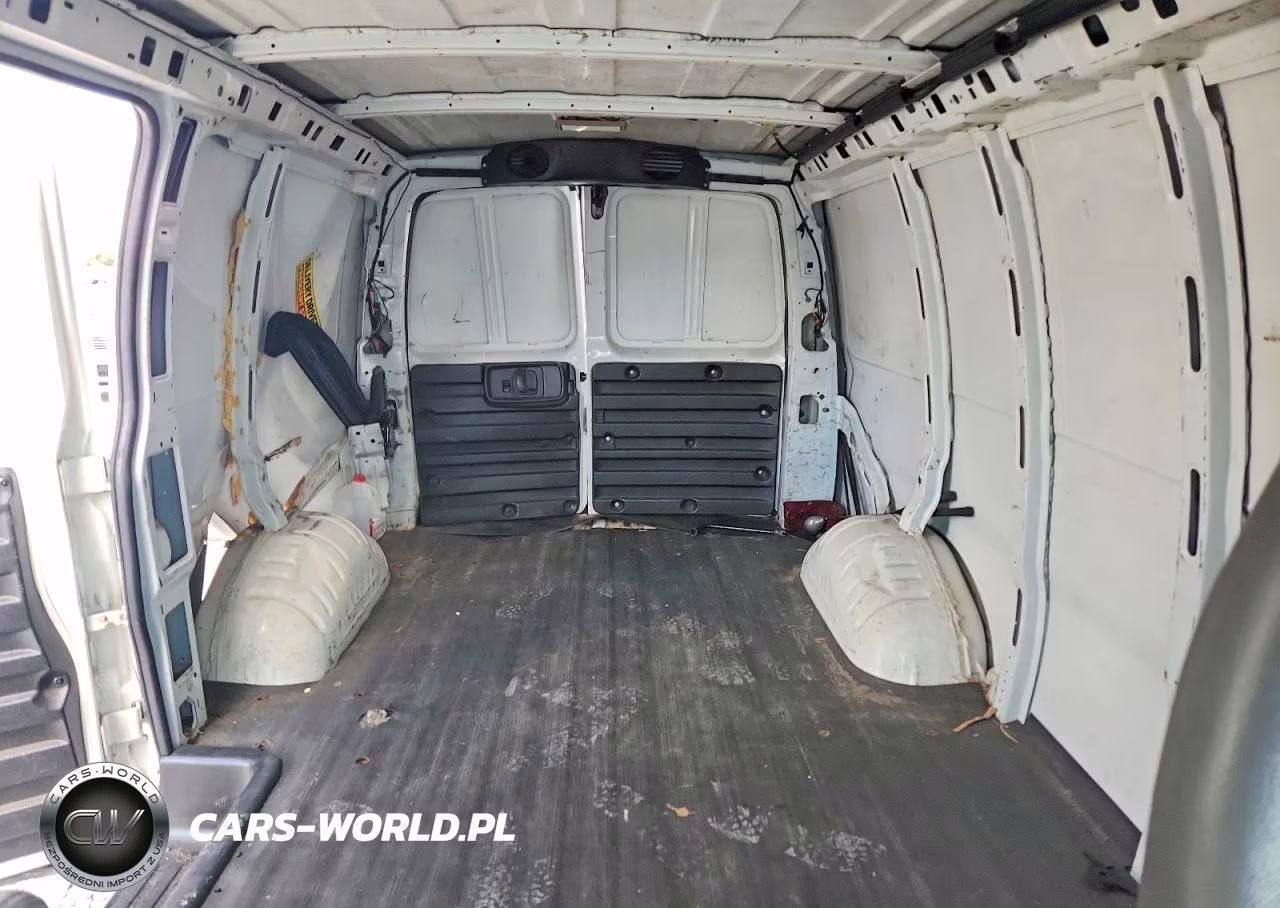 2012 Chevrolet Express G2500 VIN:1GCWGFCA6C1194836 - 10