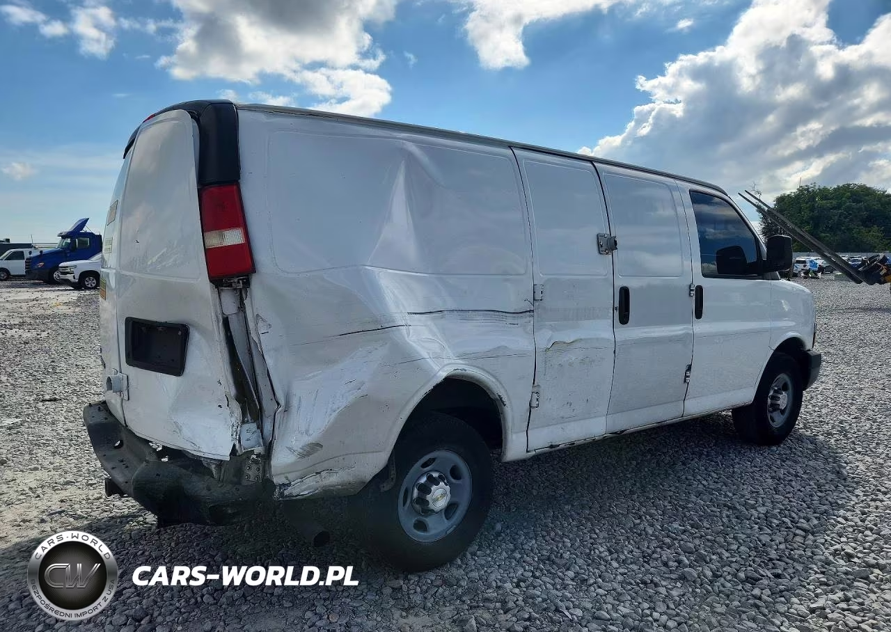 2012 Chevrolet Express G2500 VIN:1GCWGFCA6C1194836 - 3