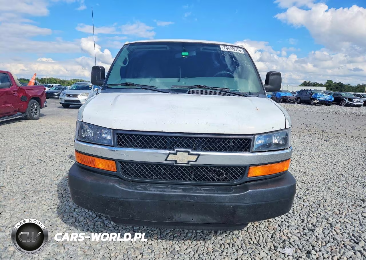 2012 Chevrolet Express G2500 VIN:1GCWGFCA6C1194836 - 5