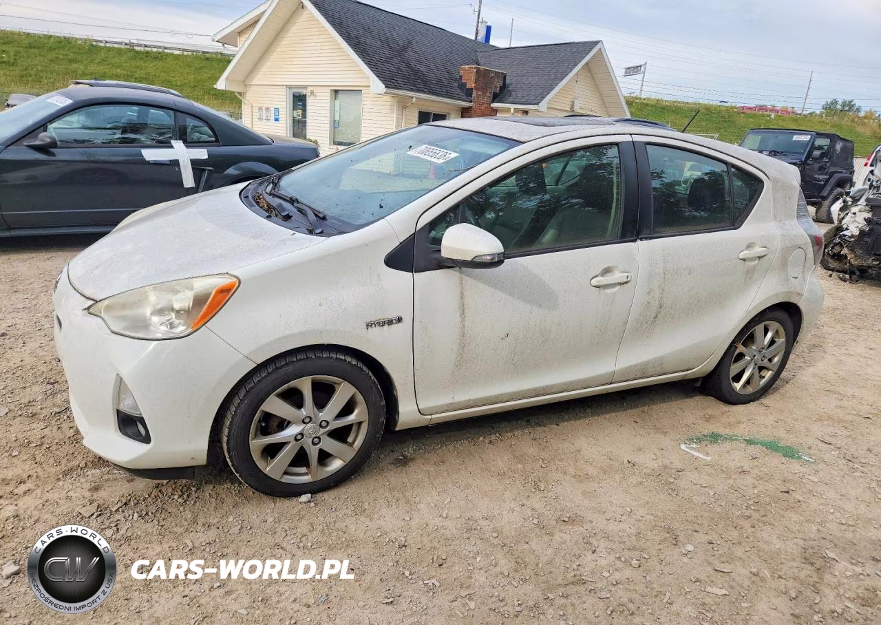 2012 Toyota Prius C Four – zdjęcie 1 z 12