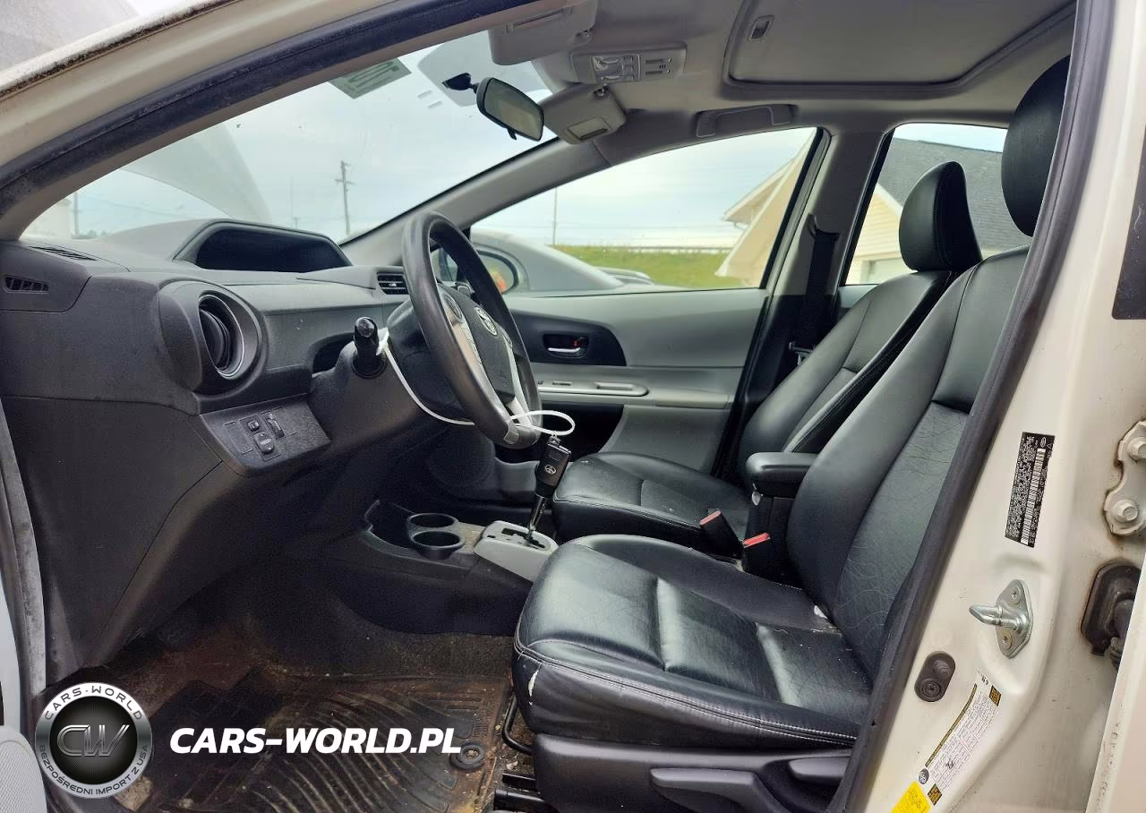 2012 Toyota Prius C Four VIN:JTDKDTB39C1000941 - 7