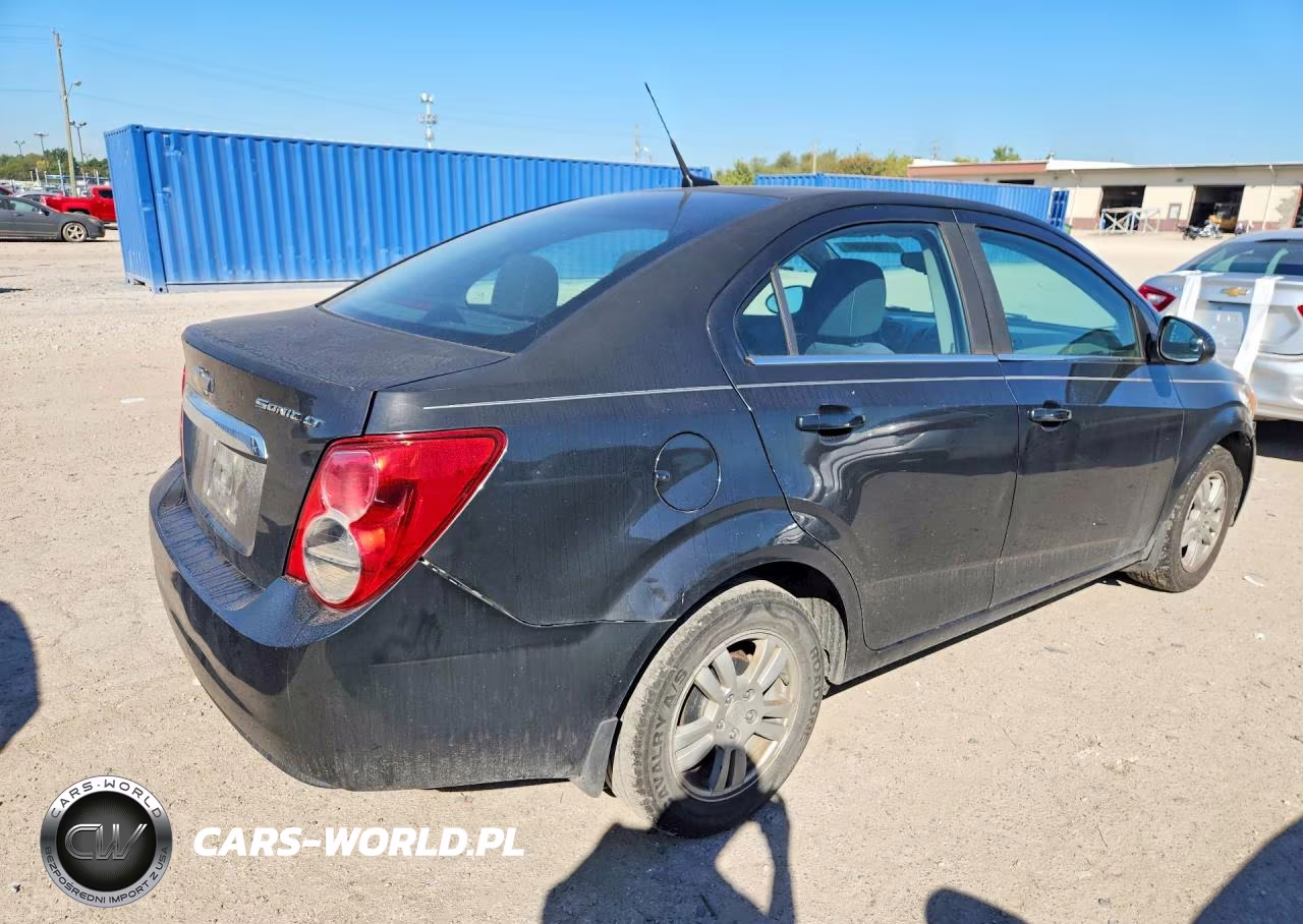 2014 Chevrolet Sonic VIN:1G1JC5SG0E4147690 - 3