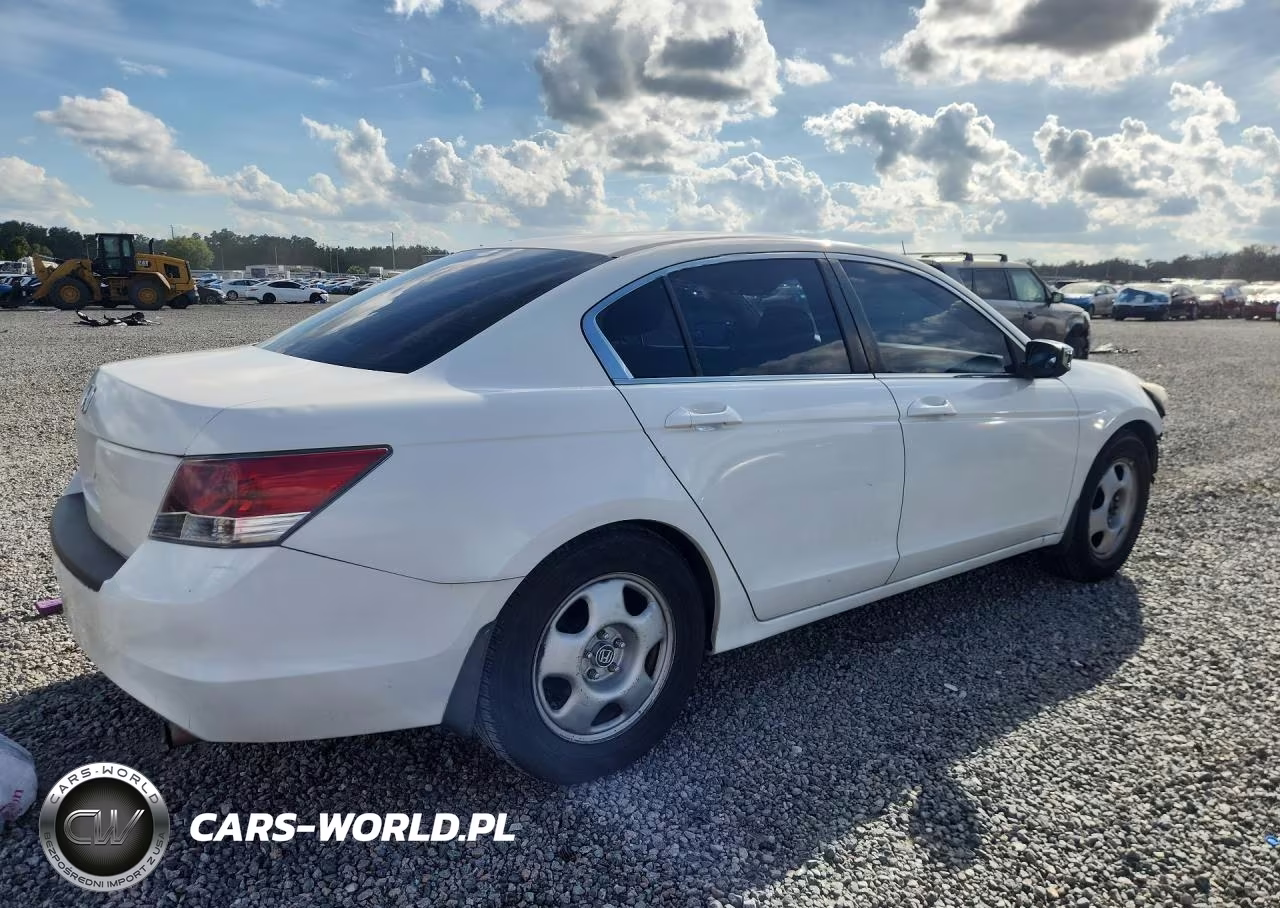 2008 Honda Accord Lx VIN:JHMCP26388C078993 - 3