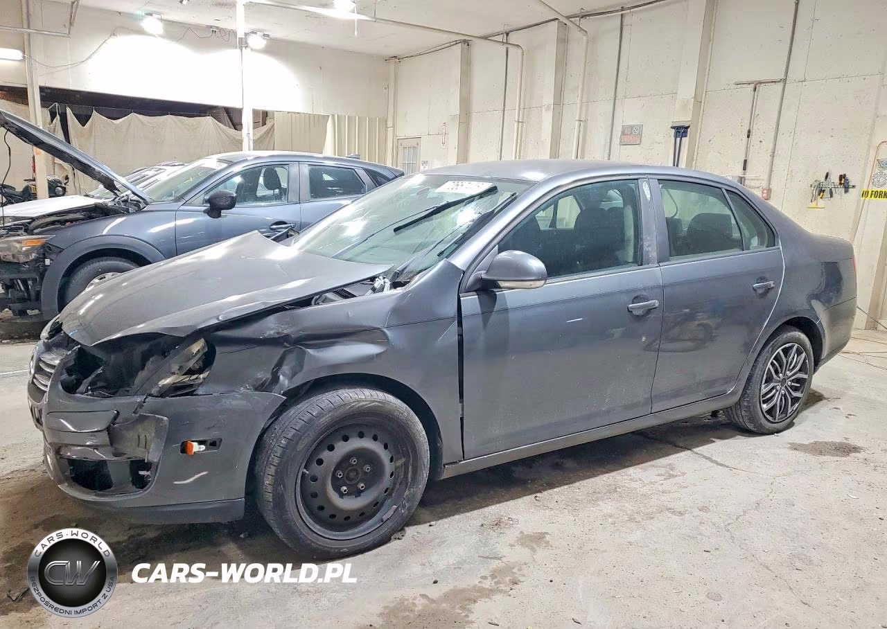 2010 Volkswagen Jetta S VIN:3VWJX7AJXAM040971 - 1